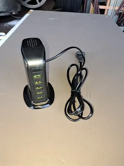 USB Power Adapter (Info In Description) I'm In South Edmonton, Skyrattler Neighborhood, Close To 23A...