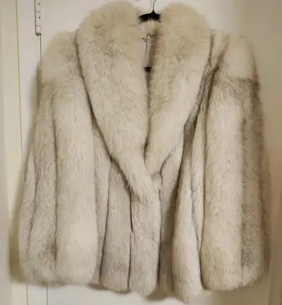 Manteau fourrure, View more