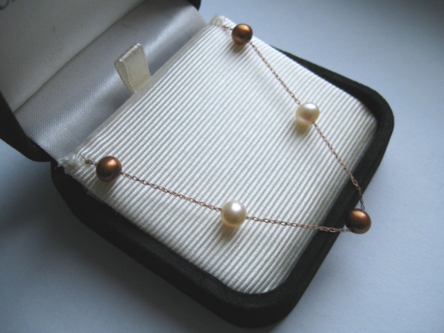 14k Rose Gold Freshwater Pearl Strand Necklace 16.5 Inch in Jewellery & Watches in Truro - Image 4