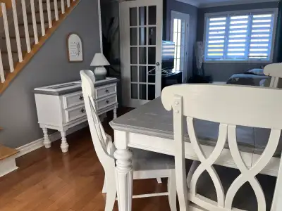Set de salle à dîner, View more