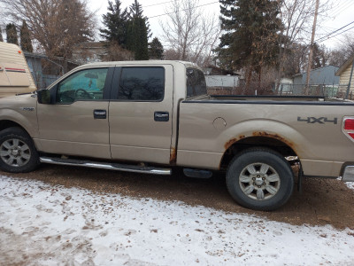 2009 Ford F150 4X4 for parts