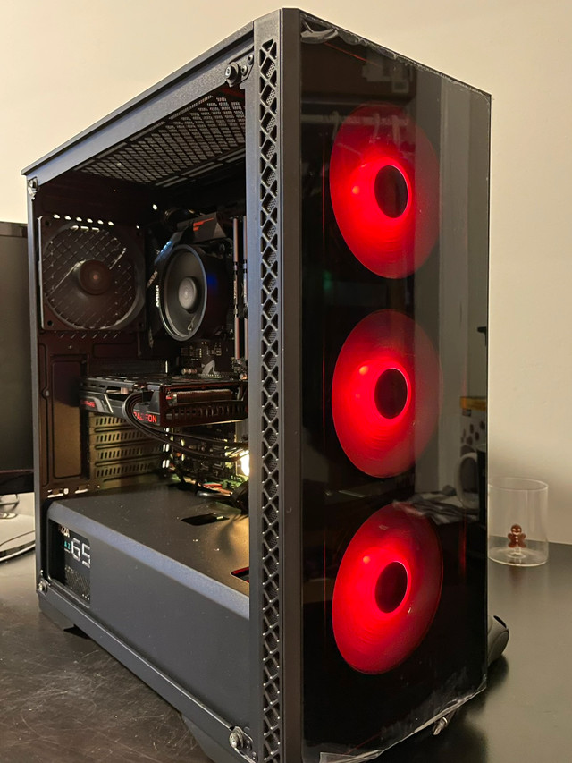 Newly Built Gaming Pc w/Rx 6600 (RTX 3060 equivalent) Desktop