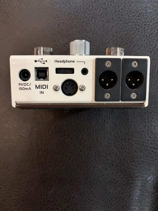 UAFX ASTRA modulation pedal. 526670194635581442