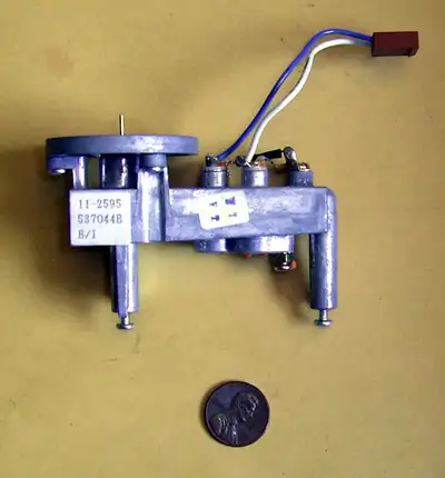 For sale I have a tested CIRCULAR POLARIZED X-BAND (10GHz) DOPPLER TRANSCEIVER/GUNNPLEXOR-C&K System...