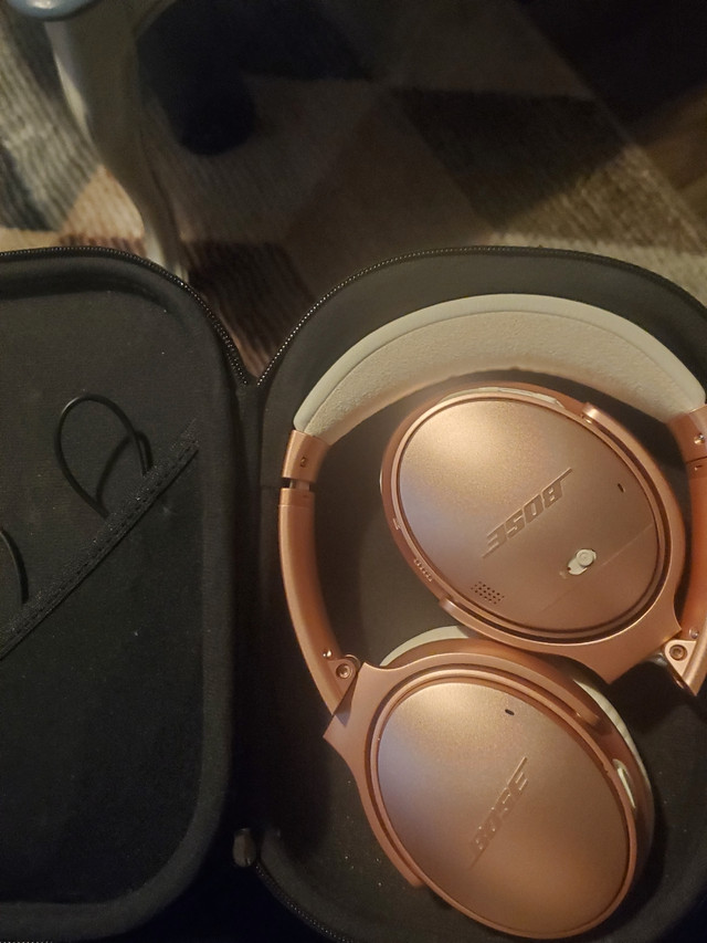 Bose wireless limited edition head phones General Electronics