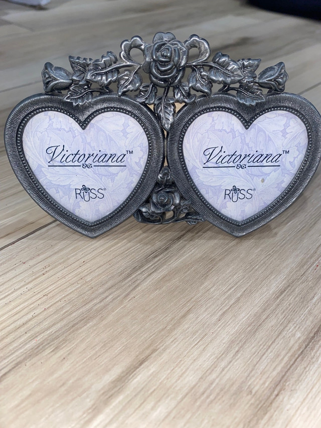 Heavy metal vintage heart photo frame  in Home Décor & Accents in Fredericton