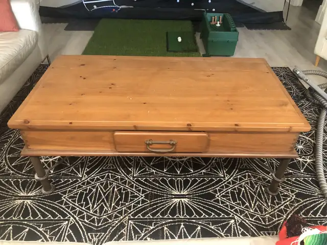 coffee table in Coffee Tables in Dartmouth - Image 2