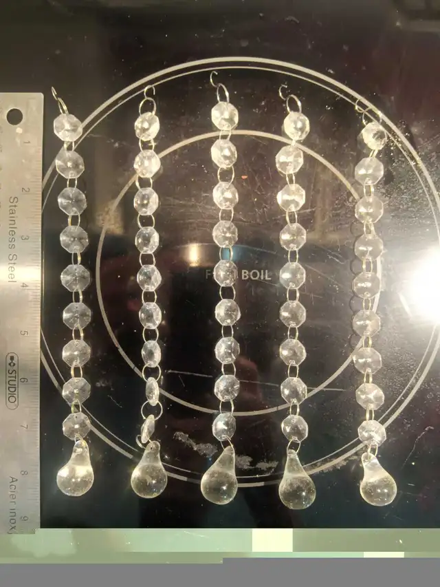 Cristaux pour chandelier - Clear Crystal prisms 15x15mm in Hobbies & Crafts in Laval / North Shore - Image 3