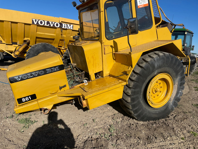 Volvo rock truck cab in Heavy Equipment Parts & Accessories in Saskatoon - Image 2