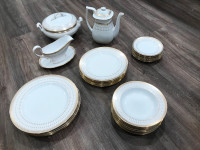 Spode Dishes - Queens Gate Set