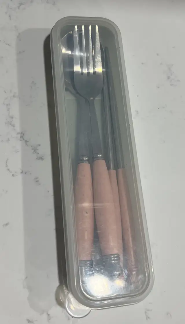 Cutlery Set in Kitchen & Dining Wares in City of Toronto - Image 3