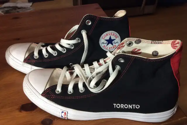 Converse All Star -Toronto Raptors Hi Tops⭐️⭐️⭐️⭐️⭐️