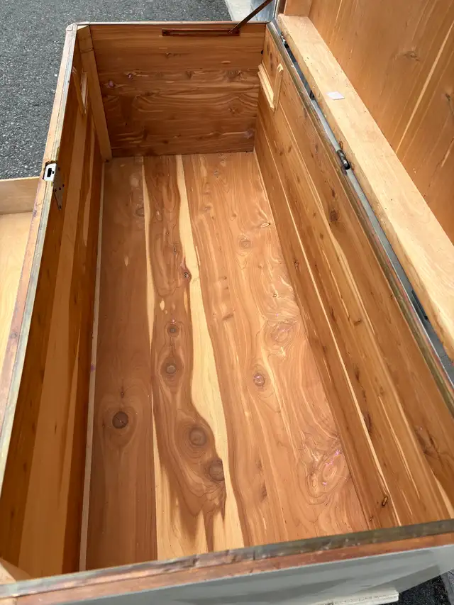 Cedar Trunk in Dressers & Wardrobes in Peterborough - Image 6