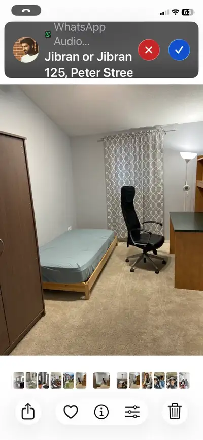 A spacious private room for a female roomate in Waterloo with shared kitchen and living room. Availa...