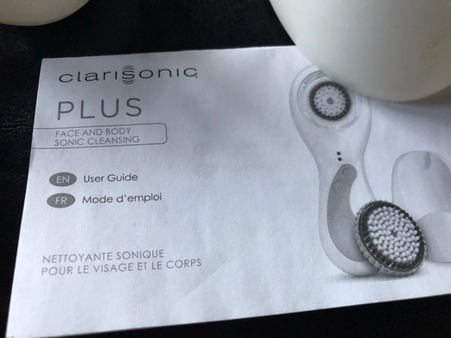 Neuf! Clarisonic PLUS avec brosses dans Santé et besoins spéciaux  à Ville de Montréal - Image 3