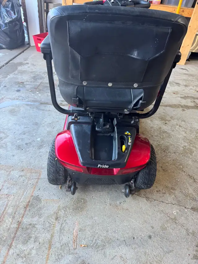 Pride Victory 10 4-Wheel Mobility Scooter – NEW BATTERIES62863728739713124