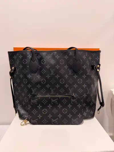 Louis vuitton woman purse bag, View more