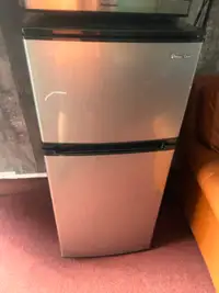 petit réfrigérateur avec compartiment congelateur