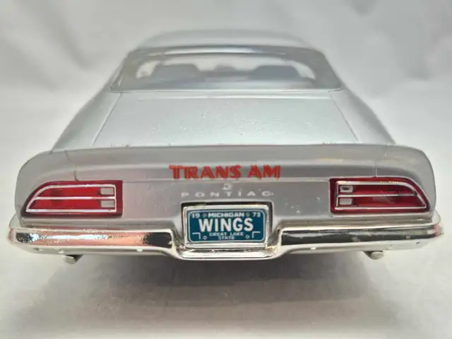 1973 Pontiac Firebird Trans Am SD 455 V8 Shaker Hood Silver 1:18 in Arts & Collectibles in Markham / York Region - Image 7