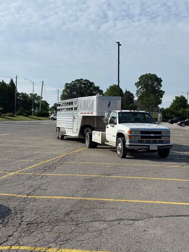 Chev 3500HD565626307767193601