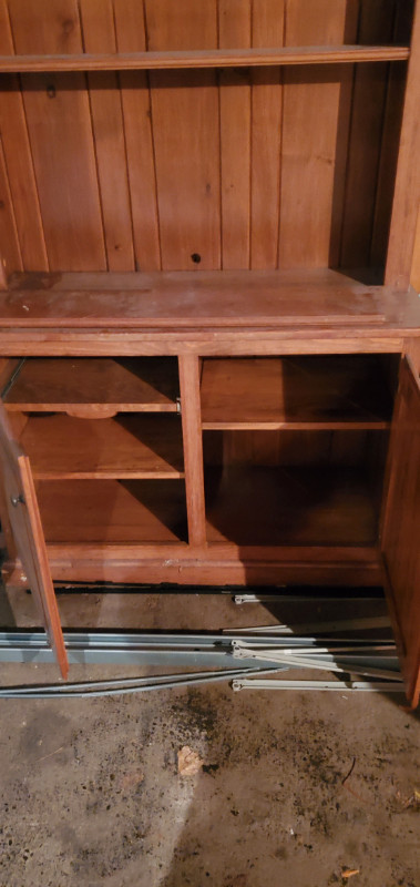 Handmade Hardwood Hutch in Hutches & Display Cabinets in Kawartha Lakes - Image 3