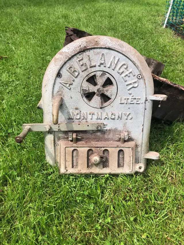 fournaise Bélanger  in Arts & Collectibles in Victoriaville - Image 2