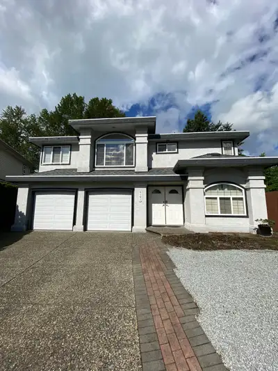 Clean 2 bedroom 1 bathroom ground floor suite (unfurnished) in Citadel area, Port Coquitlam. $2,100...