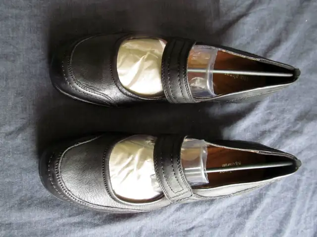 Size 11 Women's shoes, Naturalizer N5 comfort, NEW, Black in Women's - Shoes in Markham / York Region - Image 6