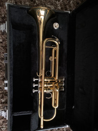 Yamaha Trumpet in Mint ConditionComes with case and mouthpiece