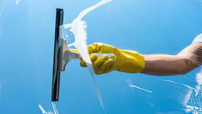 Home window washing in the West Island area.Quality work ,free estimate.(no agencies pls)