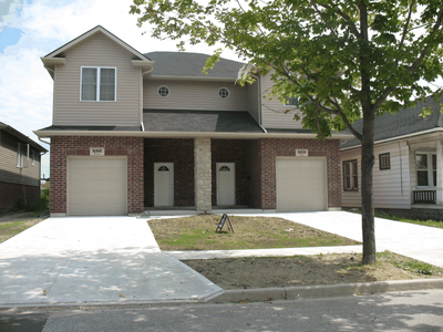 New 5-Bedroom Student Home – Steps from Human Kinetics & UWindsor Main Campus Available May 1, 2026...