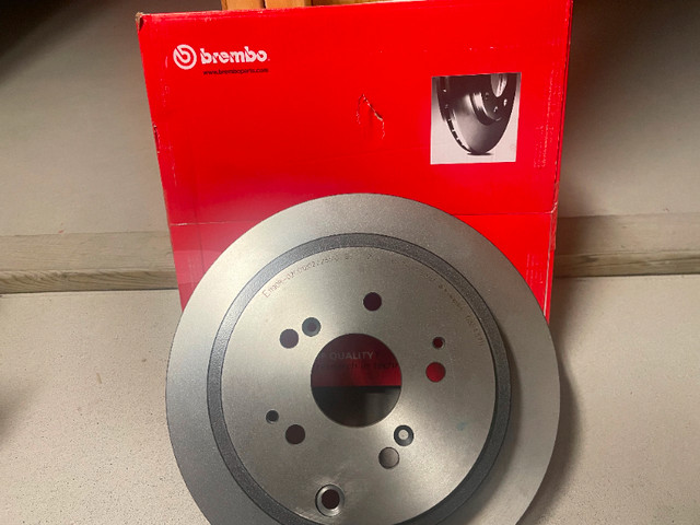 BRAND NEW PAIR OF BREMBOBO BRAKE ROTOR & AKEBOBO BRAKE PAD in Other Parts & Accessories in Mississauga / Peel Region