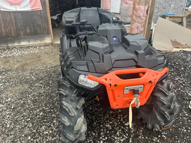Polaris 850 highlifter 930 miles read description in ATVs in Markham / York Region - Image 11