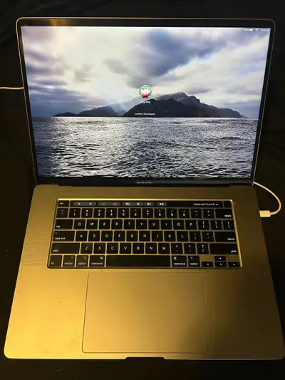 Macbook Pro 16’  2019