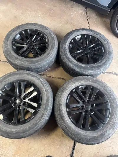 Selling 4 x 18 inches Rims off on 2017 GMC Canyon Painted black (plastidip) silver original color 6x...