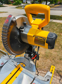 Dewalt 10 inch mitre saw and stand