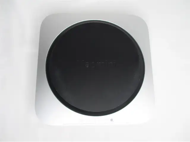 Apple Mac Mini A1347 Macmini7,1 i5-4278U 2.6Ghz 8GB RAM 500GBHDD in Desktop Computers in City of Toronto - Image 9