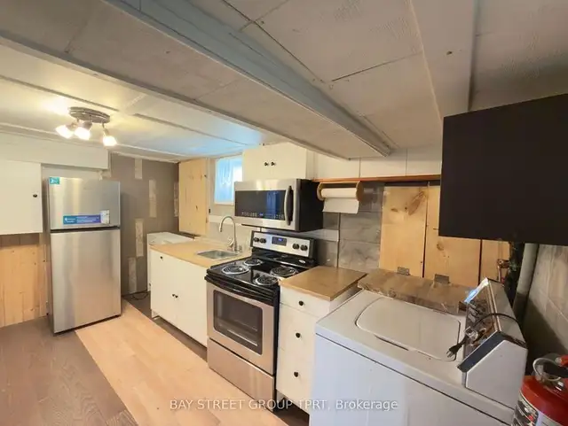 House for sale - Rexdale-Kipling in Houses for Sale in City of Toronto - Image 9