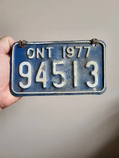 Vintage ONTARIO MOTORCYCLE LICENSE PLATE 1977
