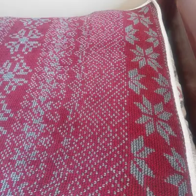 Nice blanket for smaller bed .mayby a single ot twin, View more