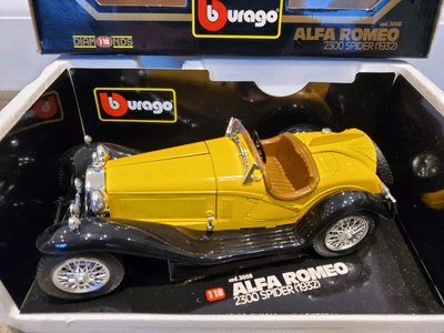 COD 3008 1:18 Diecast Burago 1932 Alfa Romeo 2300 Spider Yellow Made in Italy 1