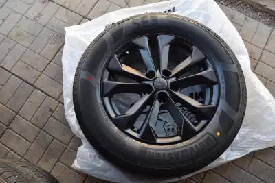 4Like new225/65r17Motomaster SE3 All Season Tires Wheels 5x114.3 TPMS sensors 4Like new225/65r17 Mot...