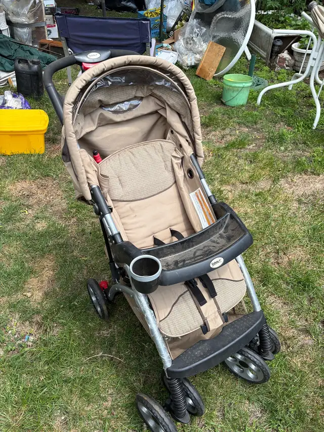 baby stroller - hardly used - great deal in Strollers, Carriers & Car Seats in City of Toronto - Image 5