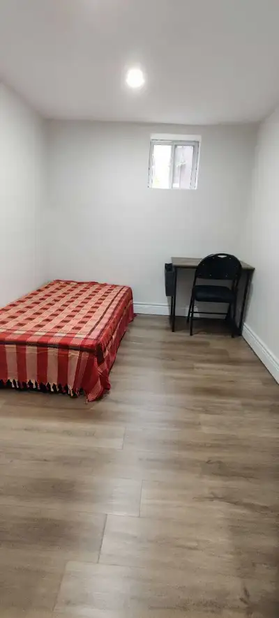 In the heart of Scarborough newly renovated and furnished (mattress and box, study table and chair,...