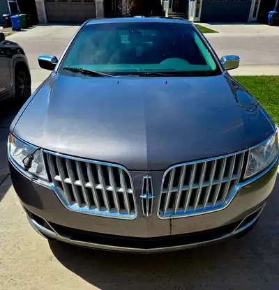 PRICE DROP! Selling a 2010 Lincoln MKZ - All Wheel Drive! 236,000 km.That is Less than 15,000 km a y...