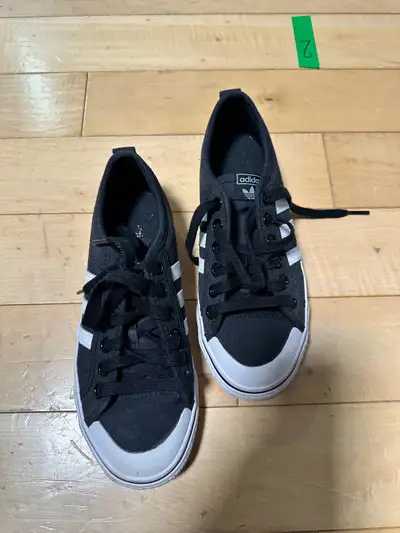 Souliers skate enfant Adidas 4 1/2, View more