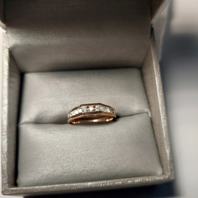 Rosegold wedding band size 6. in Jewellery & Watches in Moncton