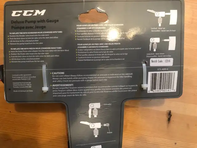 NEW BICYCLE PUMP in Clothing, Shoes & Accessories in Moncton - Image 4