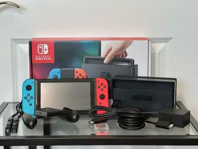 Nintendo Switch《 Jailbreakable Unpatched Serial # 》~ With Box, View more