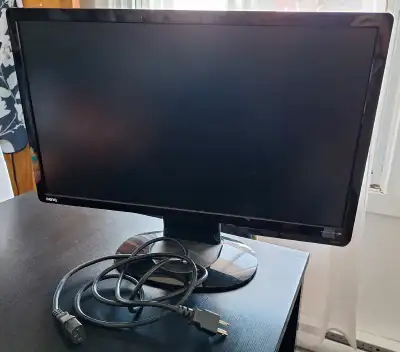 Écran BenQ 19 pouces avec câble, View more